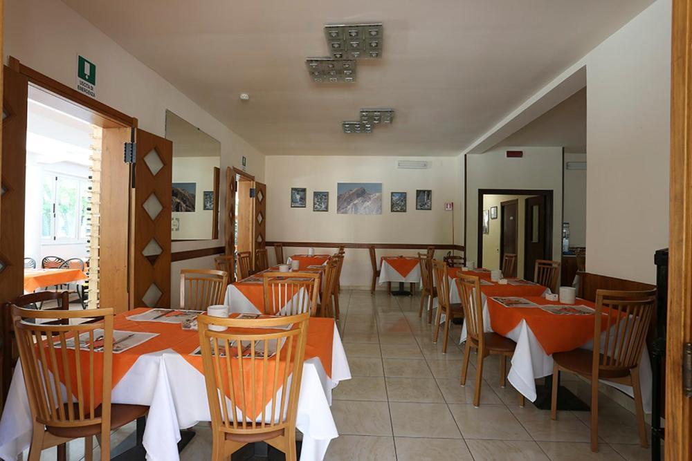 Hotel Daisy Marina di Massa Exterior foto